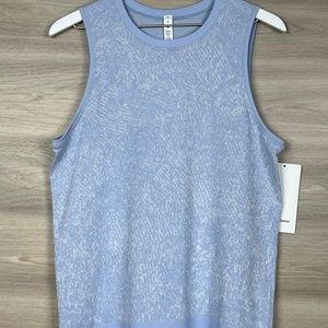 Lululemon Swiftly Breathe Muscle Tank  Size 8 Floral Fauna Blue Linen NWT $58